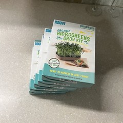 Back to the Roots Organic Broccoli Microgreens Grow Kit