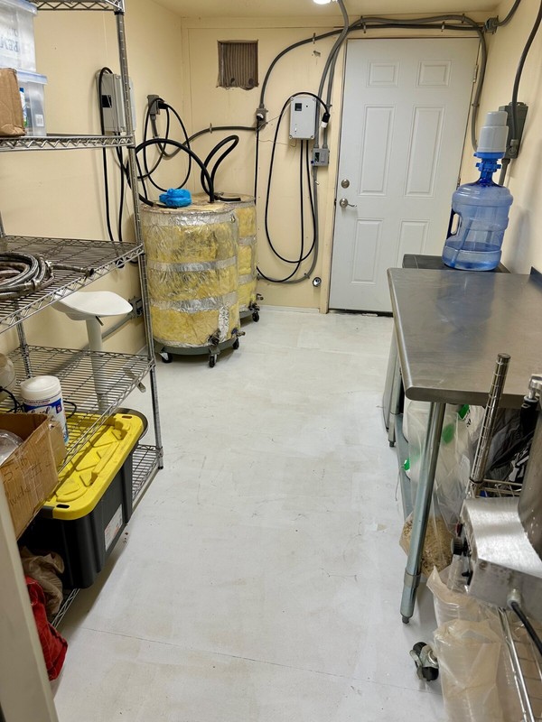 20 foot Mushroom Lab and Cultivation Shipping Container gallery